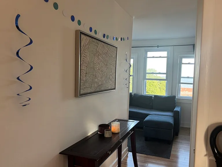 57 Dawson Ave #4 — Photo 7