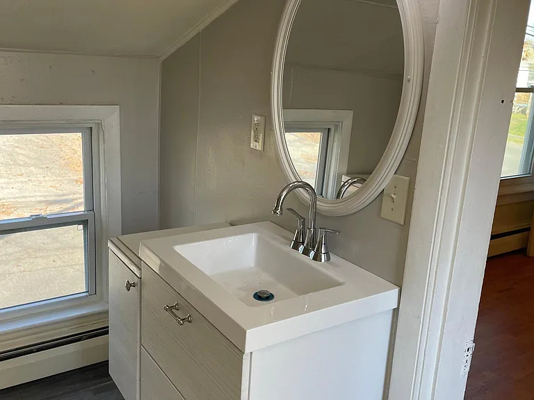 272 Main St — Photo 2