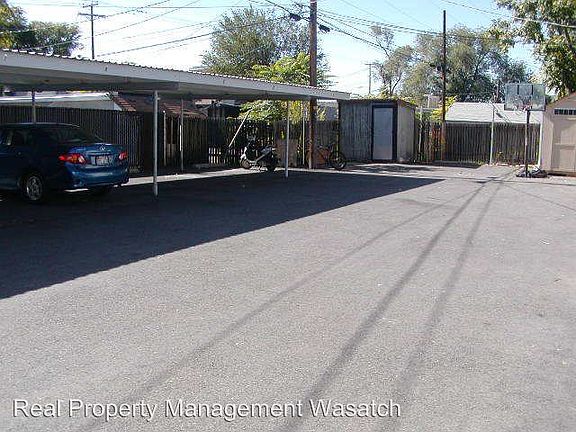 5th image of 466 E Woodland Ave