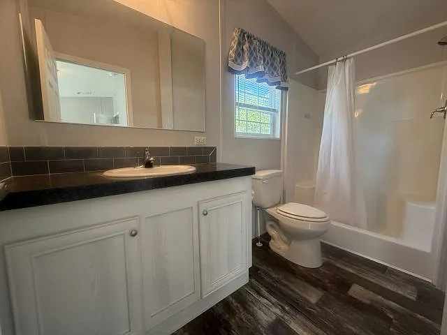 2 bed, 2.0 bath, 800 sqft, $1,800 — Photo 4