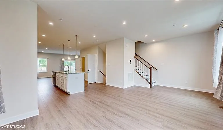 4908 Spruce Rd — Photo 11