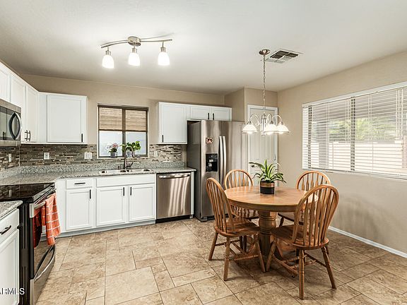 4th image of 3823 W MORGAN Lane