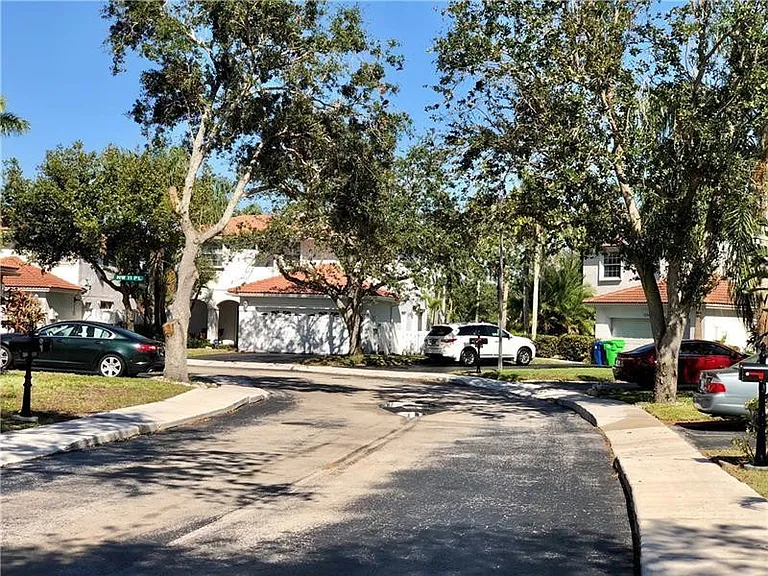 12624 NW 11th Ct — Photo 20
