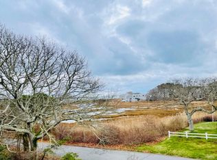 28 Folsom Ave, Hyannis, MA 02601