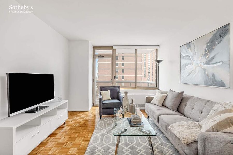 1st image of 200 E 89th St APT 15D