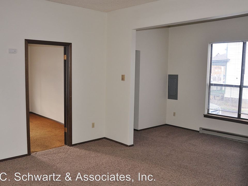 2nd image of 1706 W College Ave #B