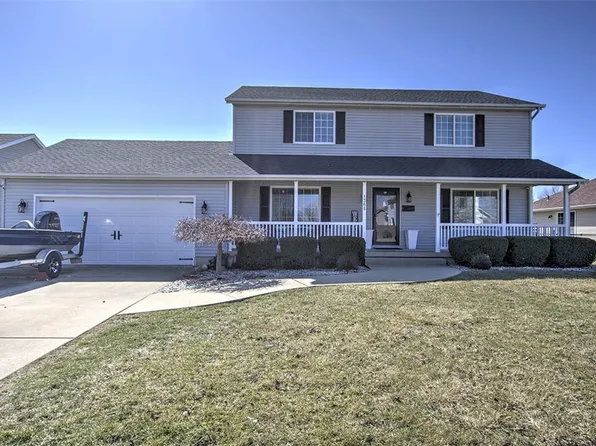 1365 Country Ln, Mt Zion, IL 62549