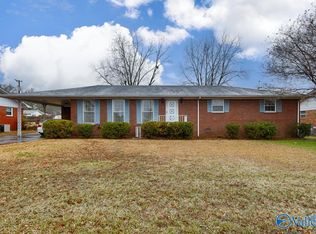 1121 Betty St SW, Decatur, AL 35601