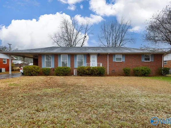 1121 Betty St SW, Decatur, AL 35601