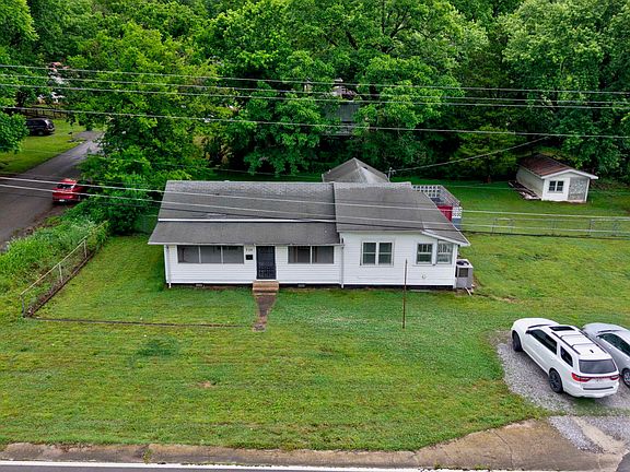 3rd image of 710 2nd St