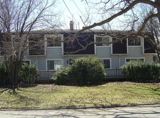 7200 Forest Ct, Windsor Heights, IA 50324