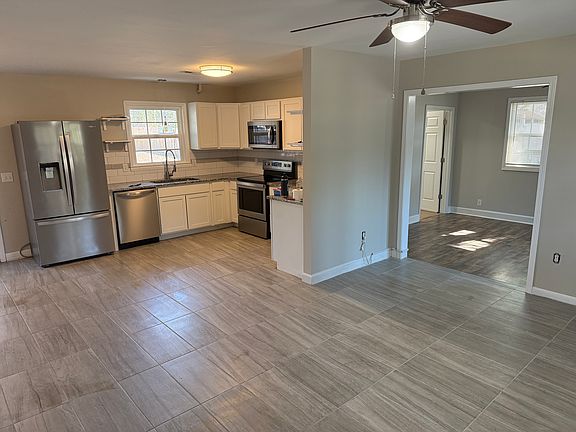 3rd image of 206 Santa Ana Dr