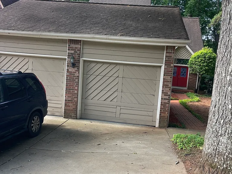 5035 Highland Hills Pkwy — Photo 3
