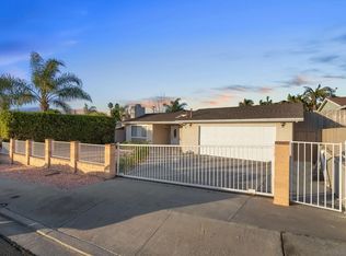 269 Puffin Dr, Vista, CA 92083