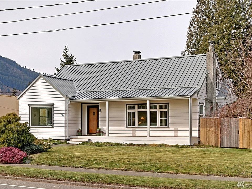 1st image of 223 Bendigo Blvd N