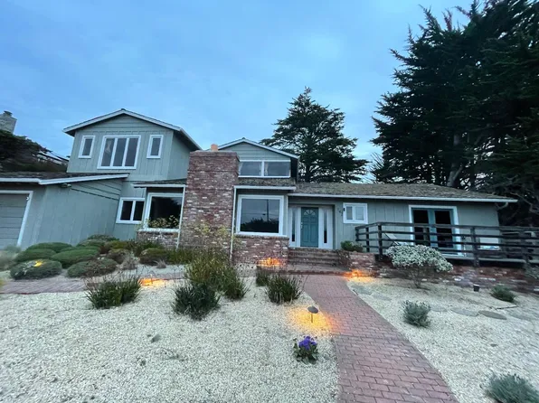 142 Carmel Riviera Dr, Carmel, CA 93923