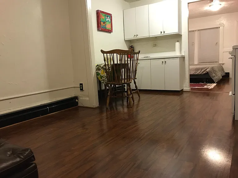 34 Cunard St #4 — Photo 8
