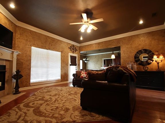 3rd image of 6606 Palisades Dr
