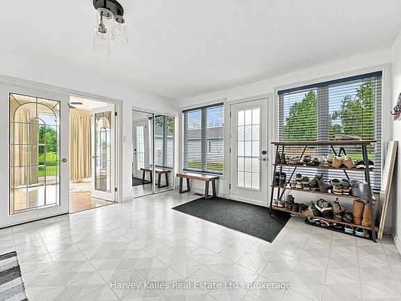 5th image of 56 Golf Course Rd