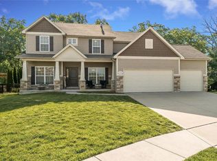 436 Parkview Manor Ln, Wentzville, MO 63385