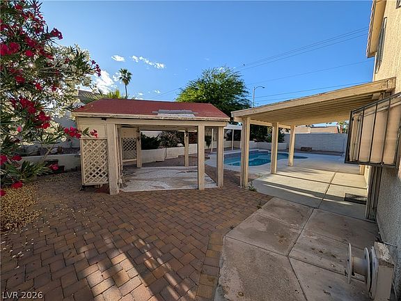 5th image of 5311 Annie Oakley Dr
