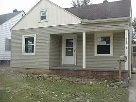 17704 Mapleboro Ave photo 1
