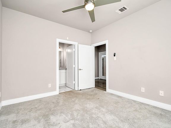 4th image of 3538 Noah St