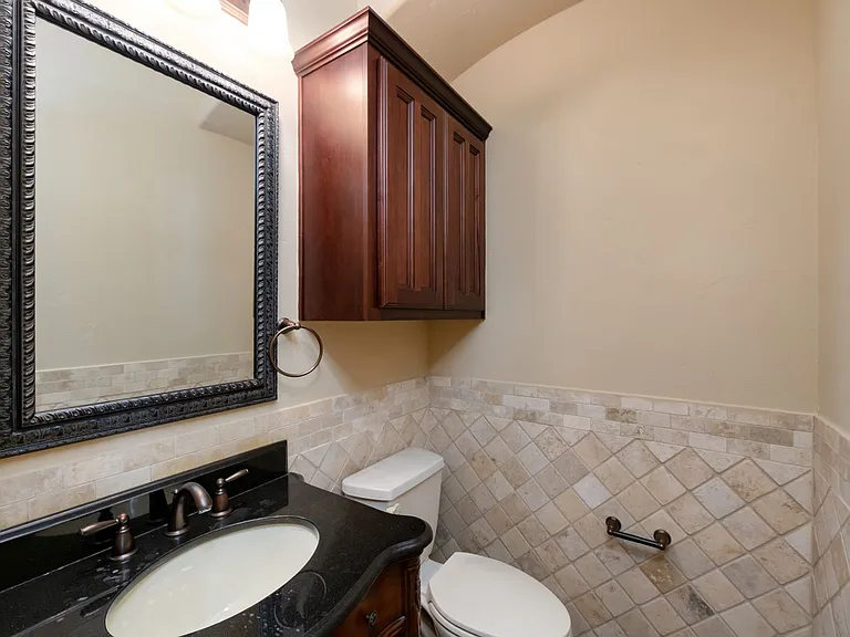 7914 Bishop Rd — Photo 15