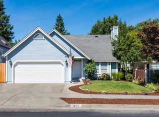 1625 Gamay St, Santa Rosa, CA 95403