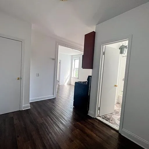 2478 Arthur Ave #9 — Photo 5