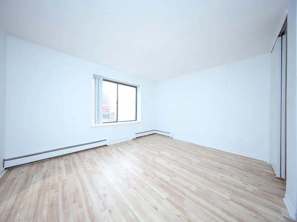 1910 Avenue V image 10 of 19