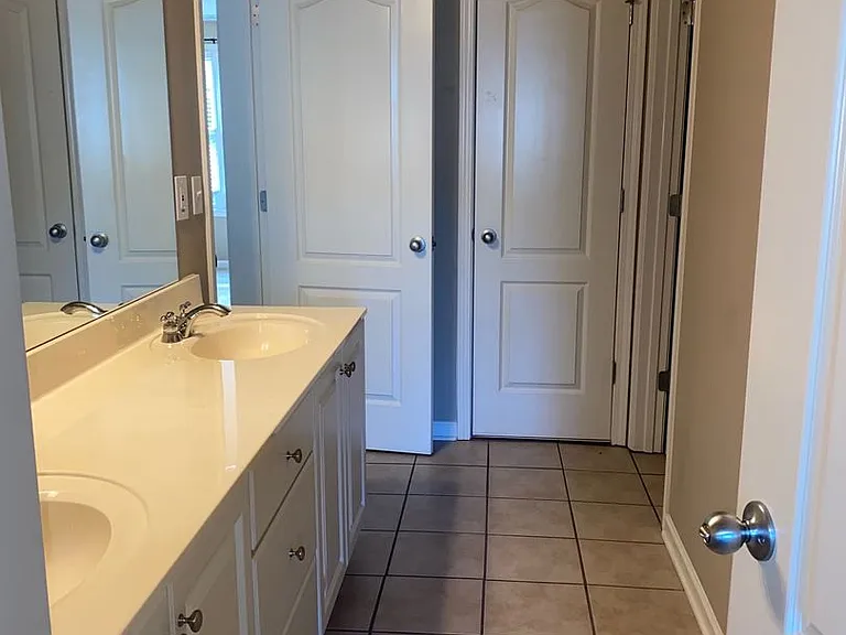 2526 Acton Park Ln — Photo 10