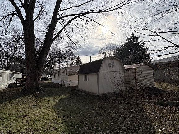 5th image of 2333 Ivy Way NE