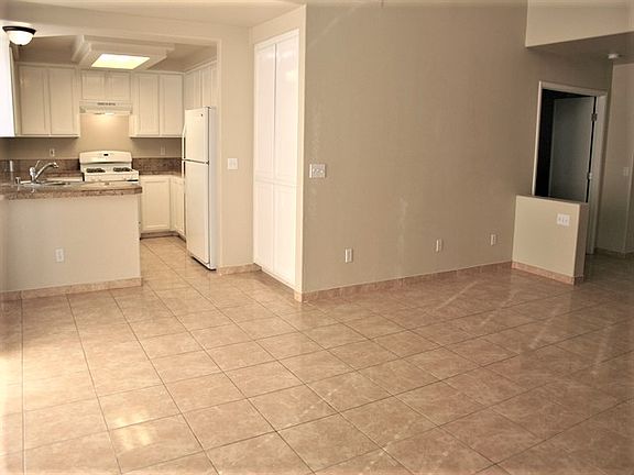 4th image of 961 Orchid Vine Ct