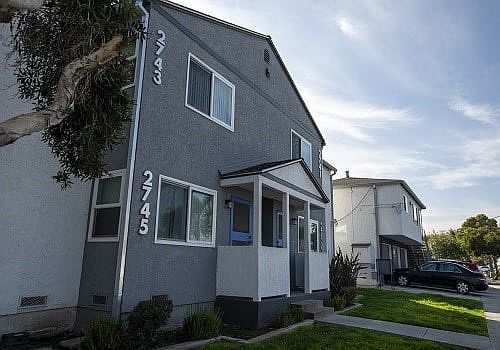 1st image of 2729 Meade Ave