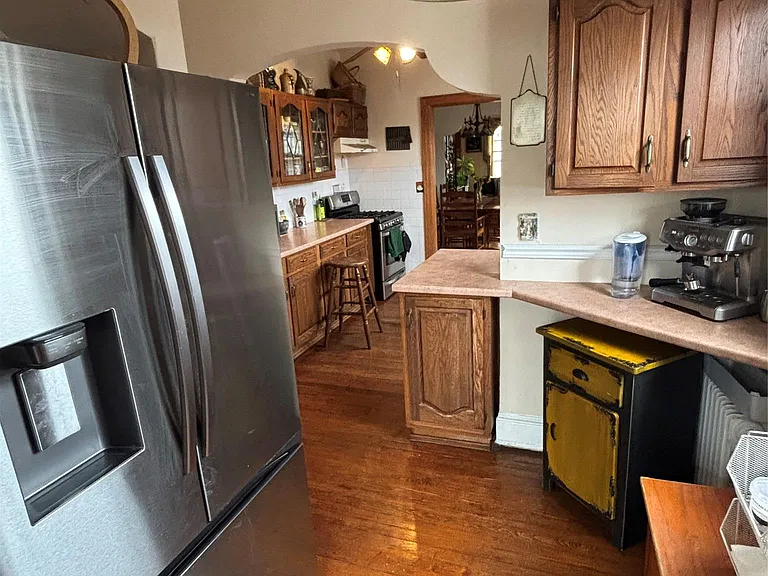 329 E Chester St — Photo 11