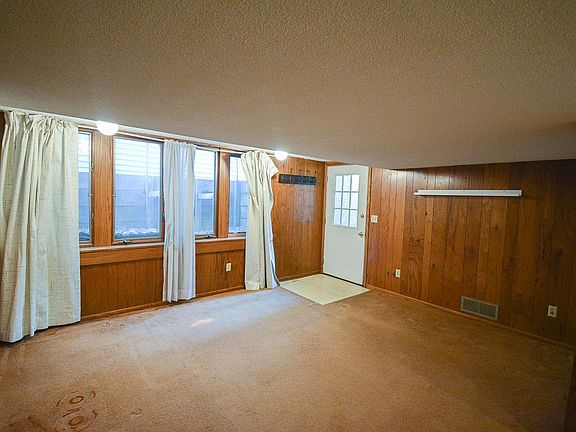 4th image of 619 2nd St NW #1