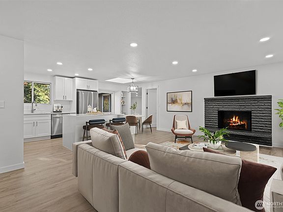 2nd image of 21316 188th Avenue SE