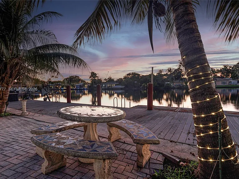 2801 Coral Shores Dr — Photo 28