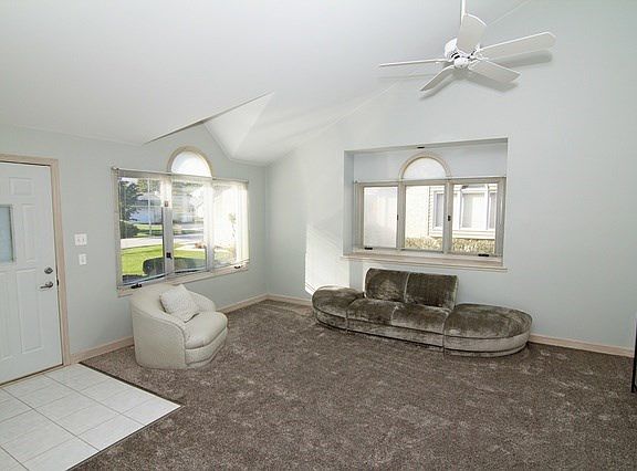 4th image of 16225 Lake Villa Ave
