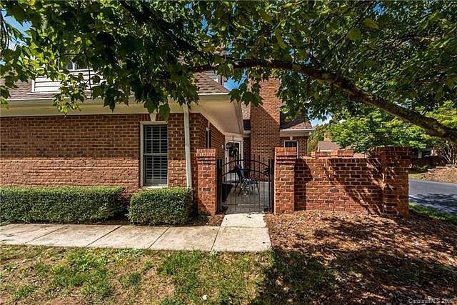 1st image of 7518 Hurstbourne Green Dr