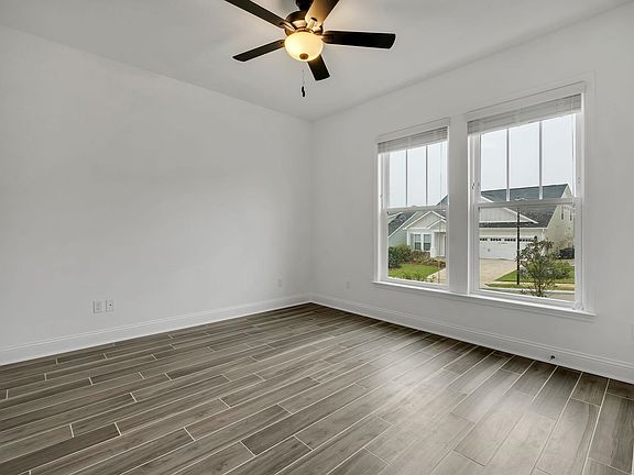 2nd image of 251 Bienville Pl