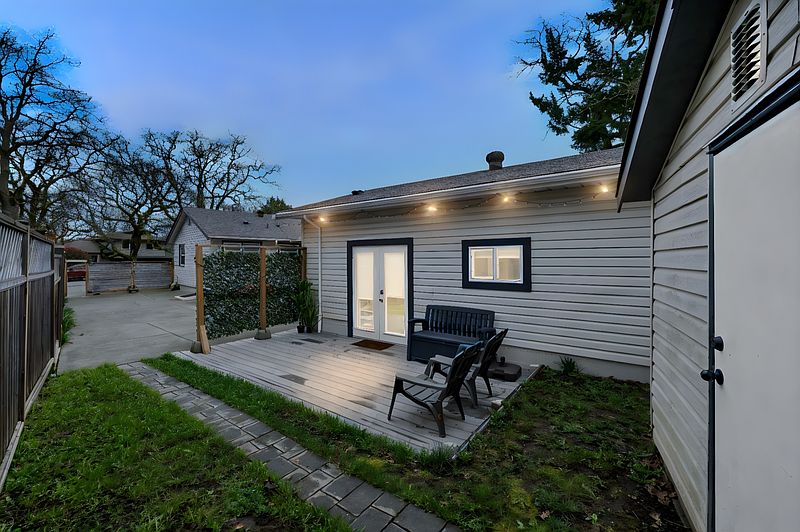 Saanich House for rent - 1 Bedroom — photo 3