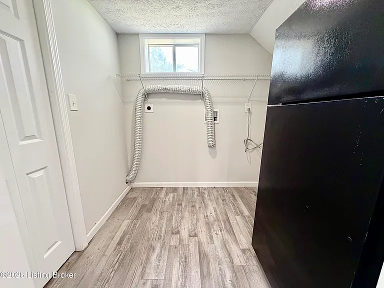 5710 Barrett Ln — Photo 11