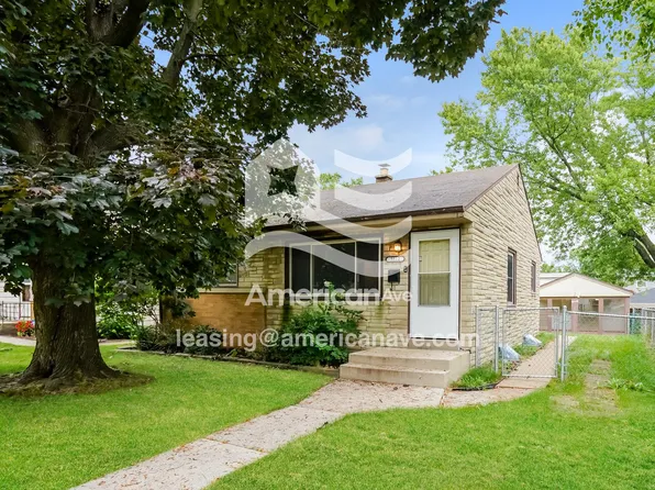 3812 N 99th St, Milwaukee, WI 53222