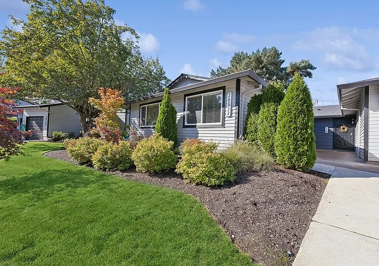 ReNew Rock Creek Townhomes — Photo 39