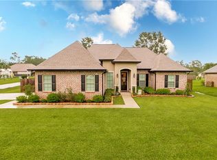 15302 Red Oak Dr, Ponchatoula, LA 70454
