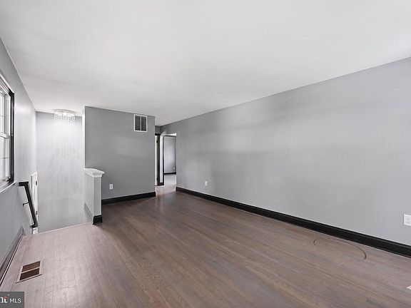 5th image of 4206 Canyonview Dr