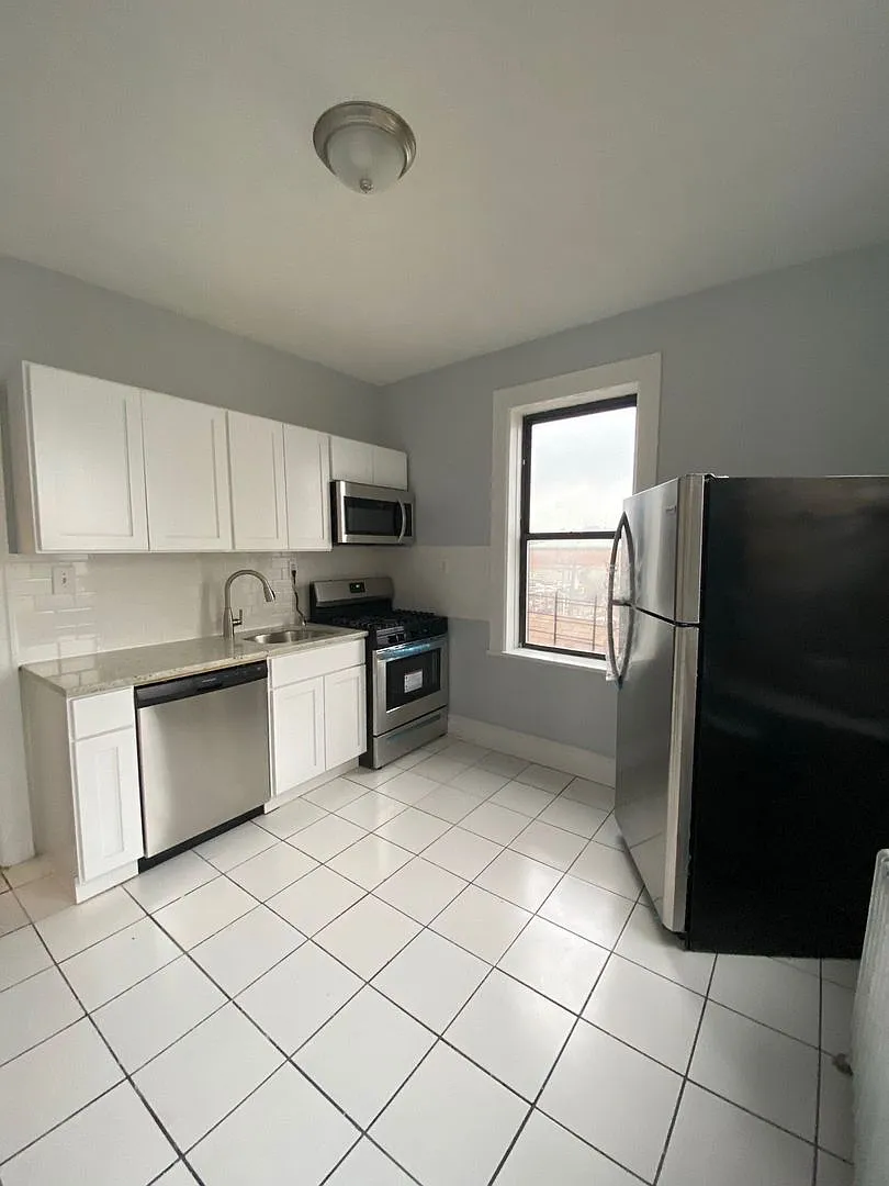 801 - Golden Crest 801 21st Street, LLC — Photo 1
