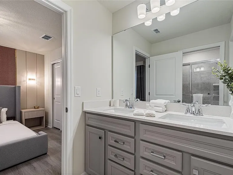 15972 Sandy Cliffs Dr — Photo 72